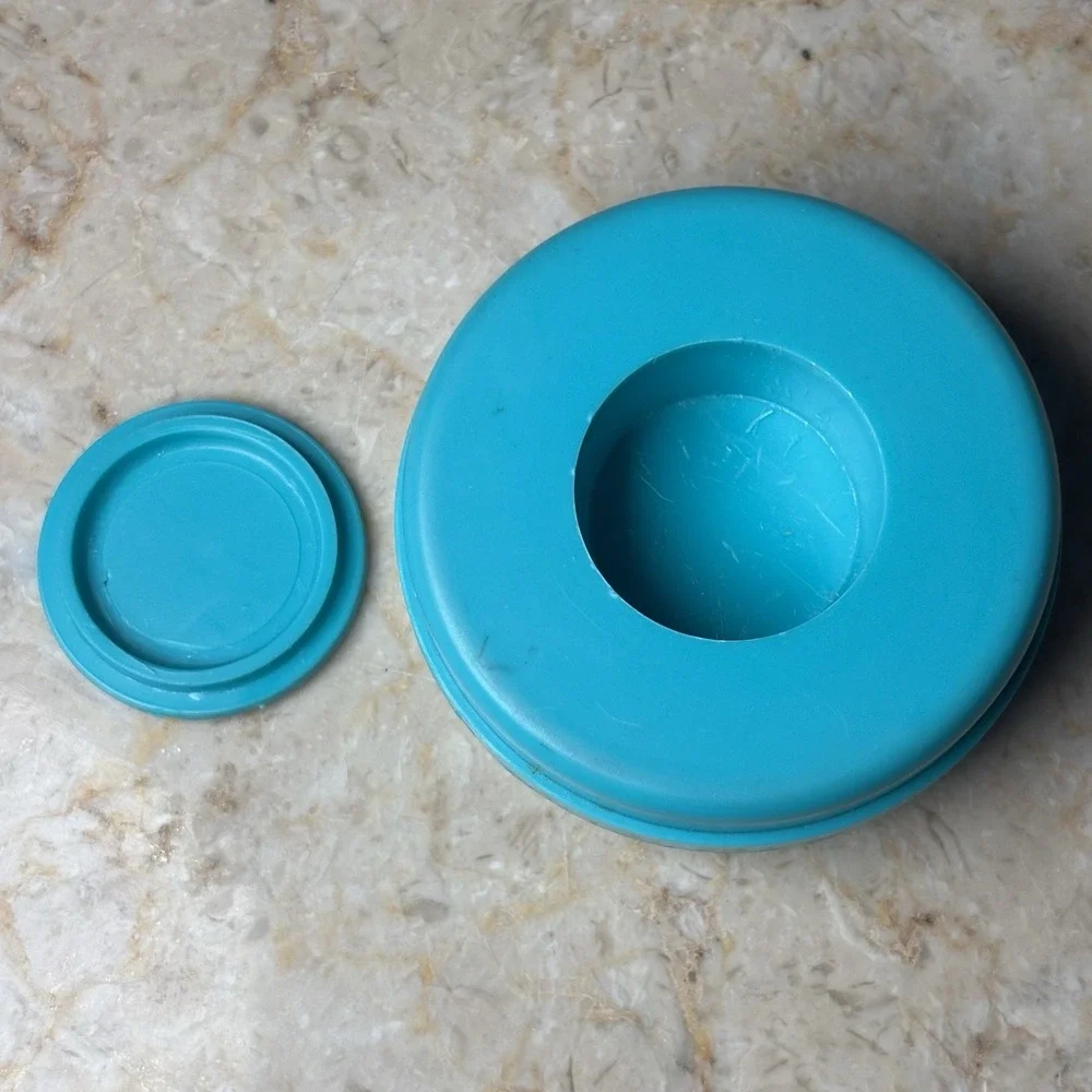 Vintage Blue Collapsible Cup Pop Up Pill Cup Apex Medical Supply USA Retro‎